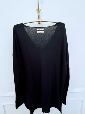 Wool Blend Babaton Black V-Neck Lightweight Sweater - S